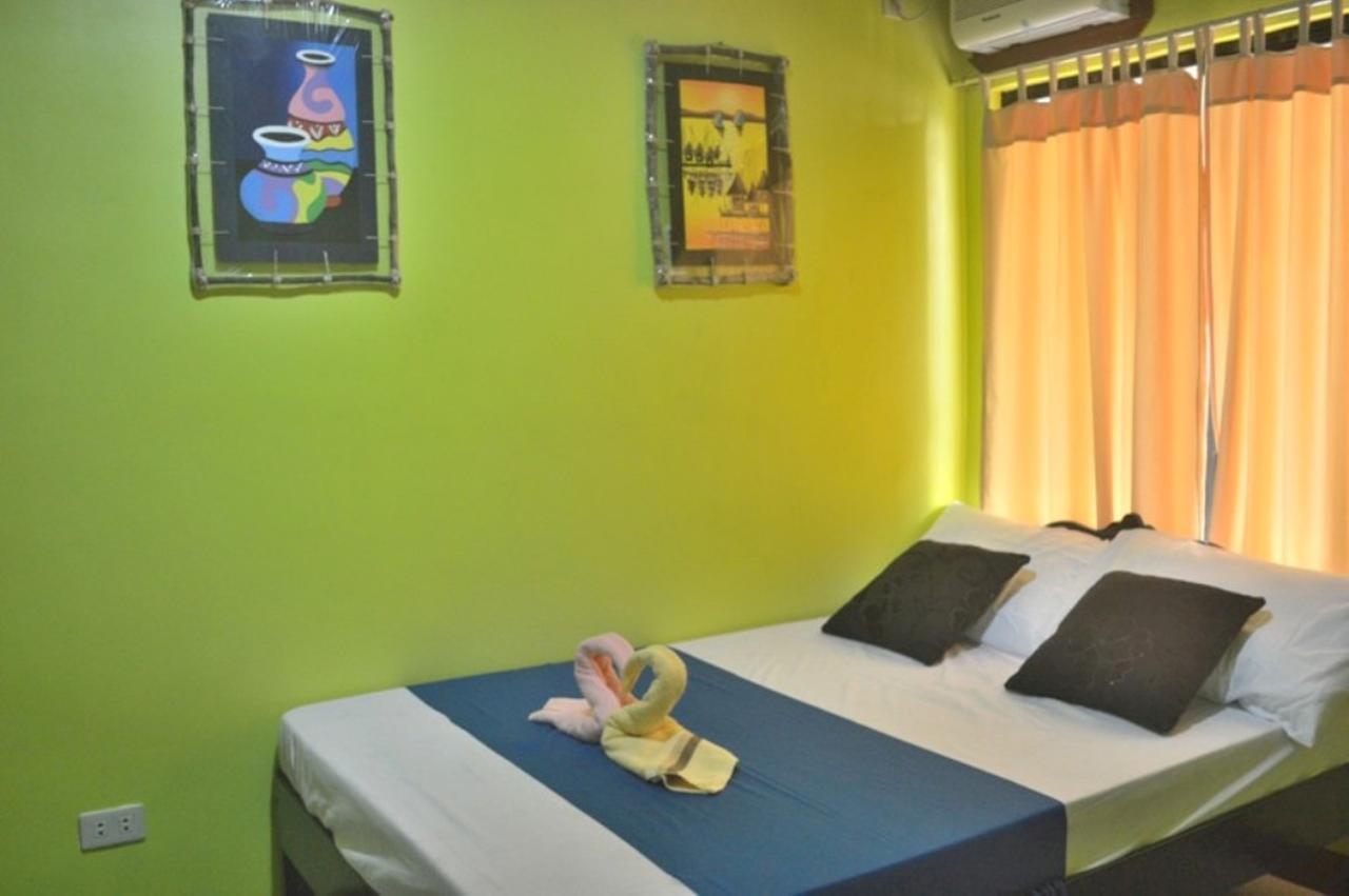 Amelia Homestay Puerto Princesa Екстериор снимка